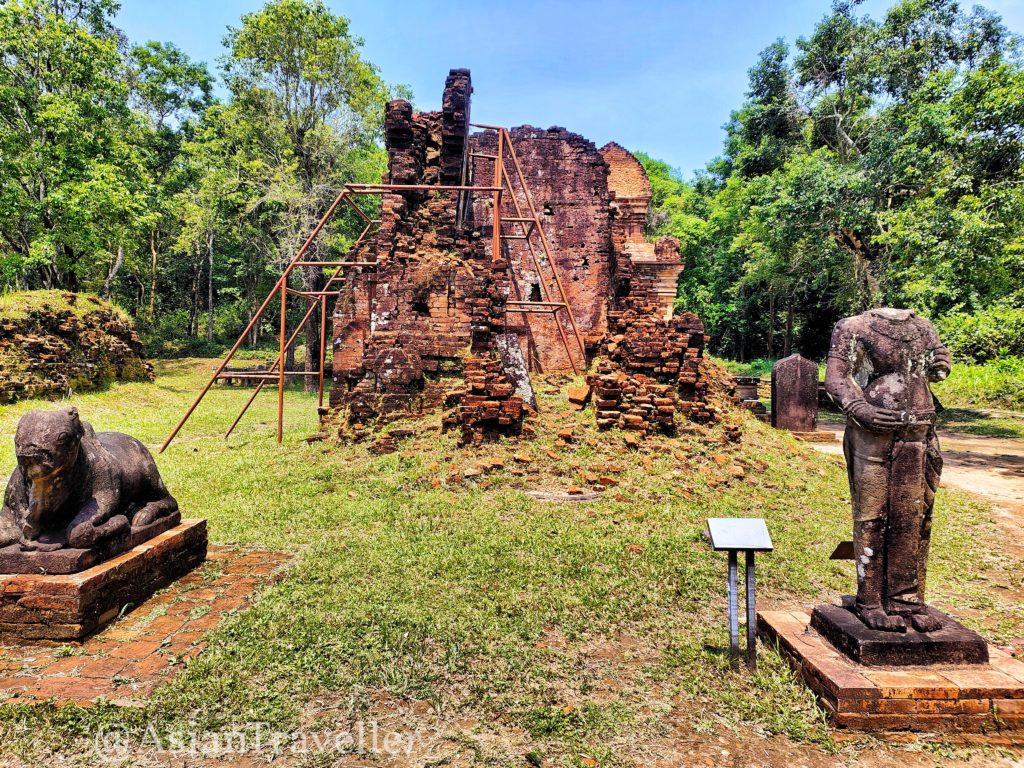 ベトナムの世界遺産ミーソン遺跡の壊れた遺跡